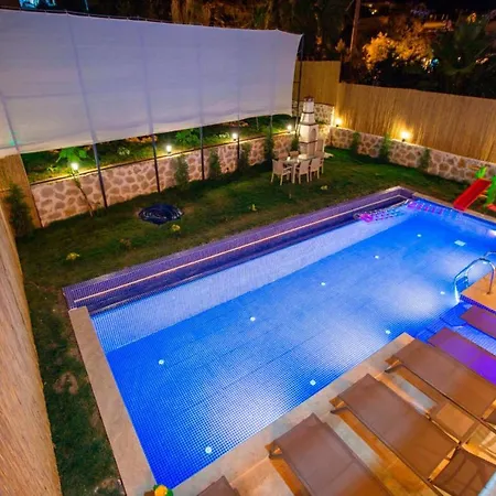 Fabulous With Pool In Kas Gelemiş
